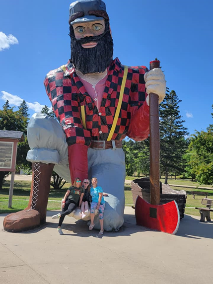 Paul Bunyan statue in Akeley